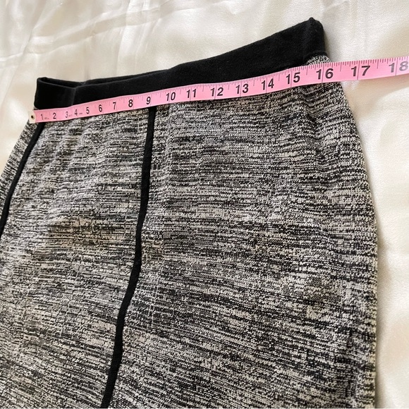 Ann Taylor cotton blend heathered black and white mini contour skirt size Medium - Picture 9 of 16